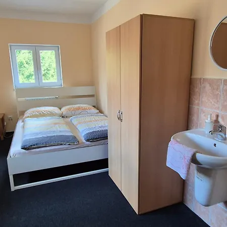 Na čiháku Casa de hóspedes Klasterec nad Orlici